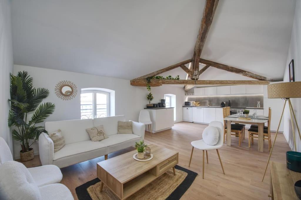 Superbe Appartement, Hypercentre, 4chambres. Apartment *